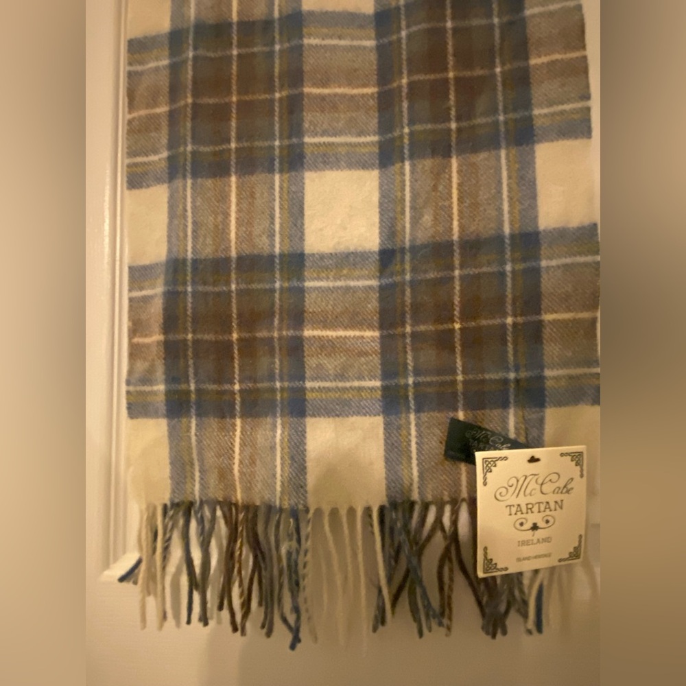 McCabe Tartan Ireland NWT 100% Wool Plaid Scarf in Blue and Brown Cozy - Picture 5 of 6